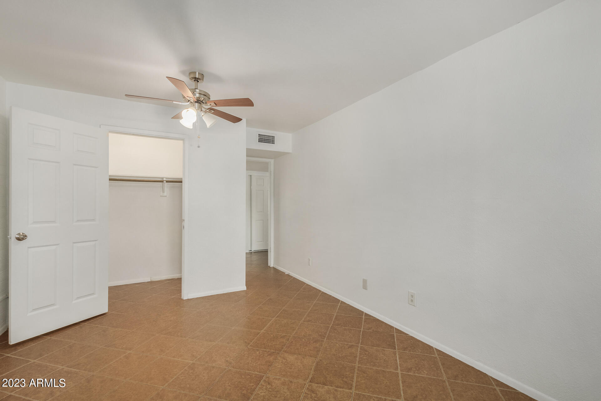 1701 West Pecan Road Phoenix, AZ 85041 - Photo 14 of 28 12 - Pecan