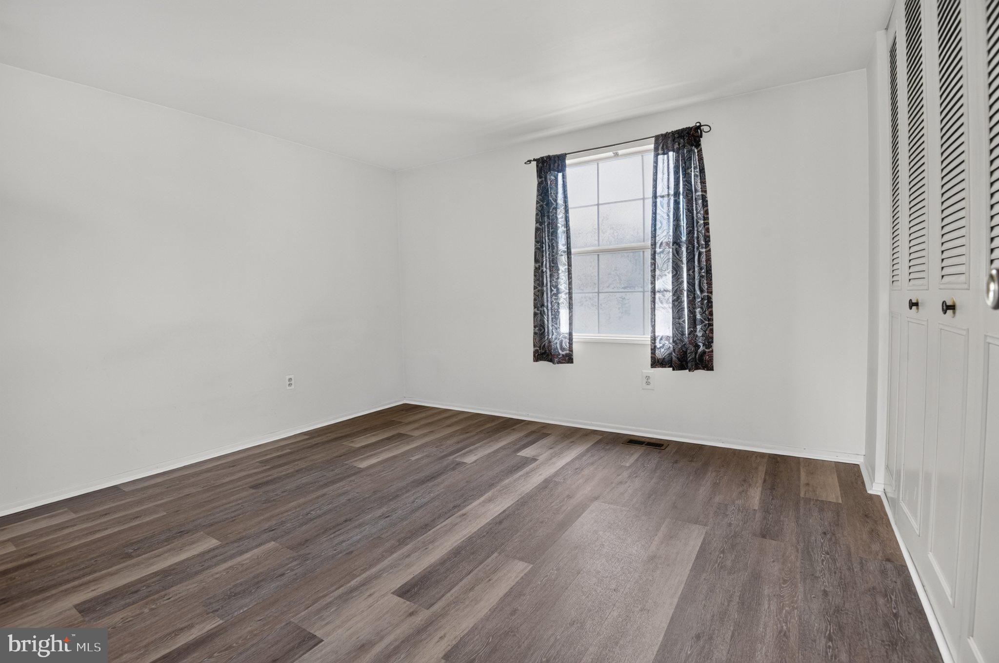 110 North Garfield Road Sterling, VA 20164 - Photo 19 of 33 Main Level Bedroom #2