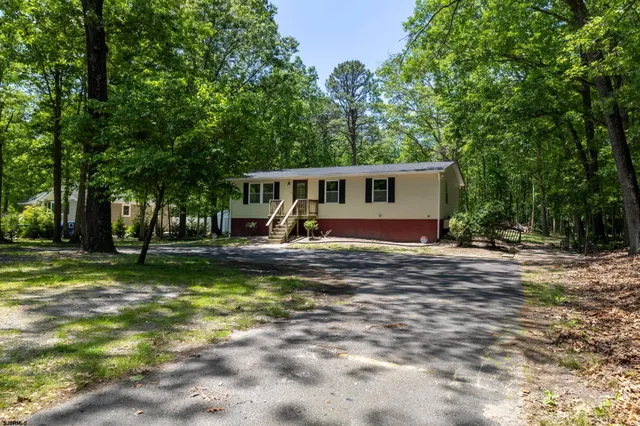 $395,000 | 7415 3rd Avenue, Mays Landing, NJ 08330