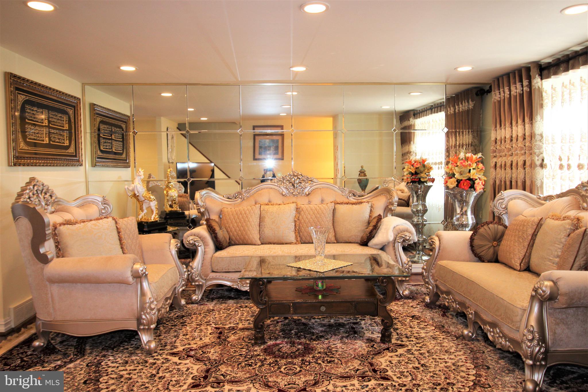 12117 Covert Road Philadelphia, PA 19154 - Photo 4 of 24 Gallery Image 4