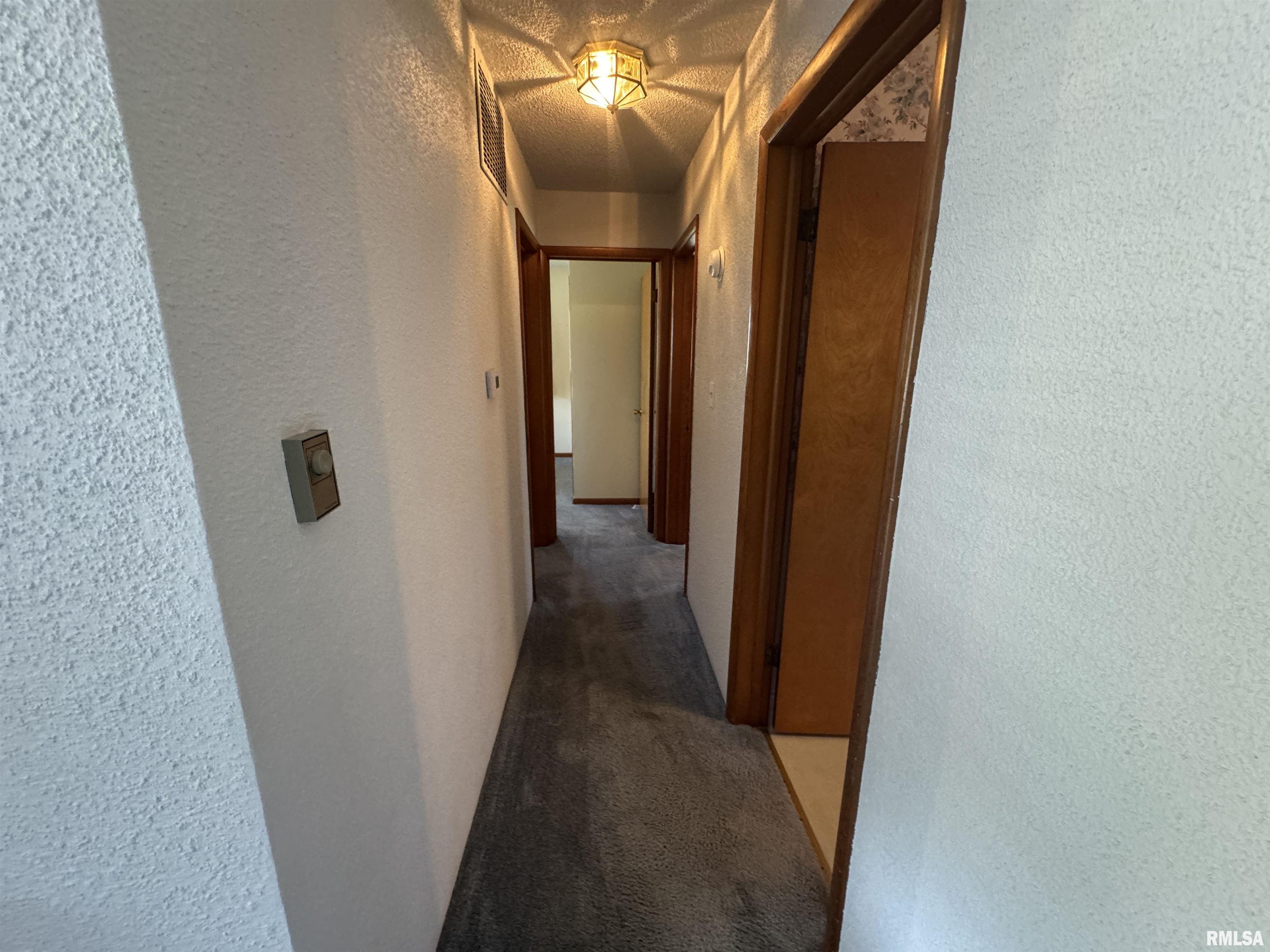 960 Barbee Avenue Louisville, IL 62858 - Photo 12 of 51