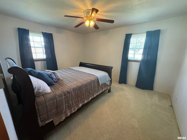 $120,000 | 960 Barbee Avenue, Louisville, IL 62858