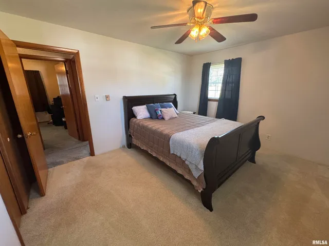 $120,000 | 960 Barbee Avenue, Louisville, IL 62858