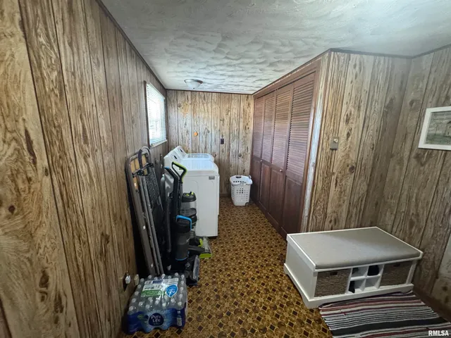 $120,000 | 960 Barbee Avenue, Louisville, IL 62858