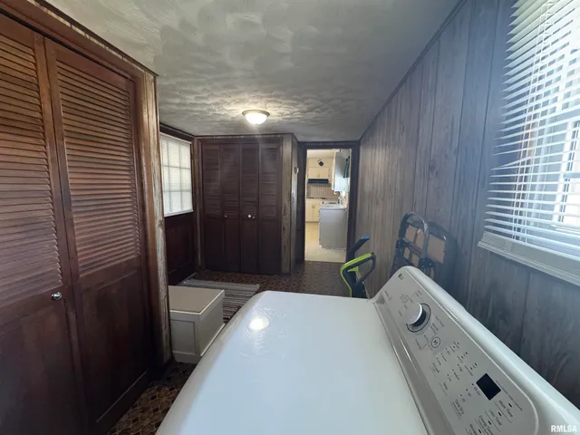 $120,000 | 960 Barbee Avenue, Louisville, IL 62858