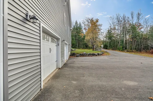 $799,900 | 81 Fowler Road, Hampden, ME 04444