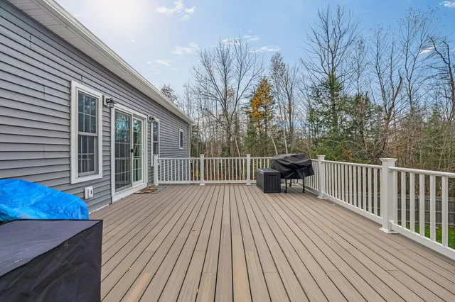 $799,900 | 81 Fowler Road, Hampden, ME 04444