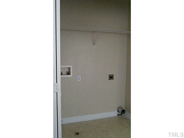 4900 Windsprint Way Raleigh, NC 27616 - Photo 12 of 16 a bathroom with a shower