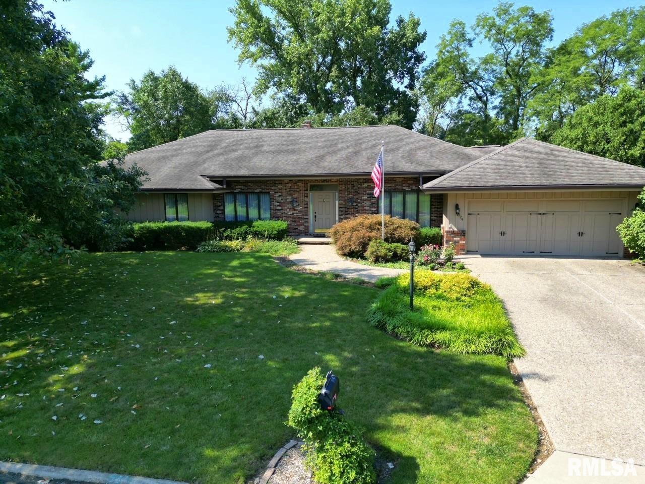 524 West Wolf Road Peoria, IL 61614 - Photo 1 of 34 Gallery Image 1