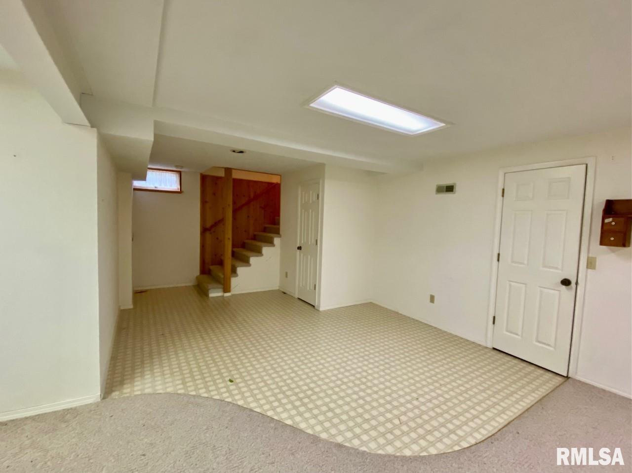 524 West Wolf Road Peoria, IL 61614 - Photo 28 of 34 Gallery Image 28
