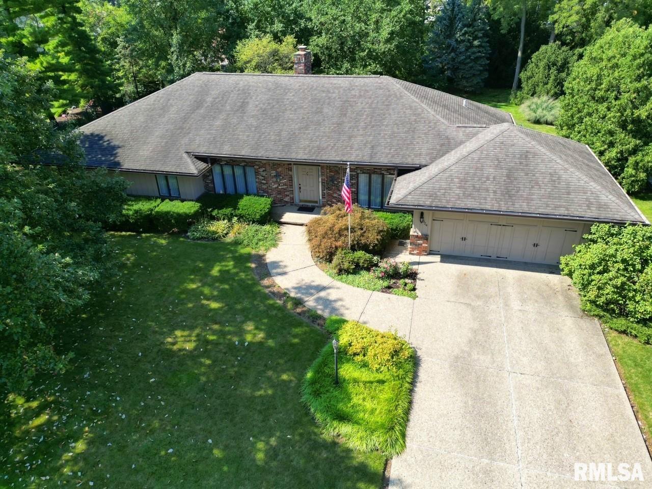 524 West Wolf Road Peoria, IL 61614 - Photo 3 of 34 Gallery Image 3