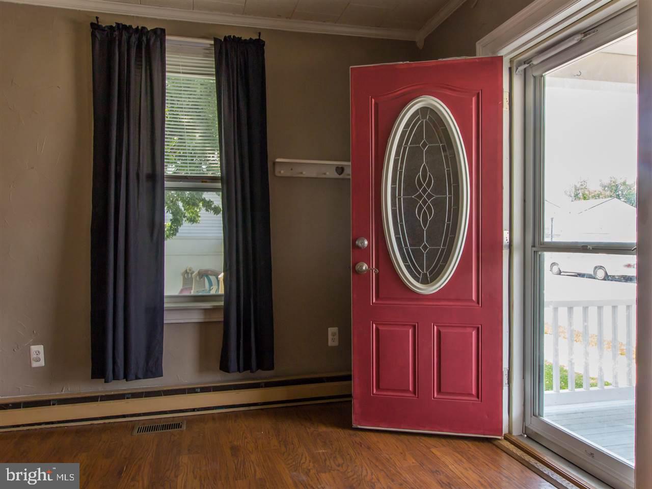 453 High Street Hanover, PA 17331 - Photo 4 of 34 Gallery Image 4
