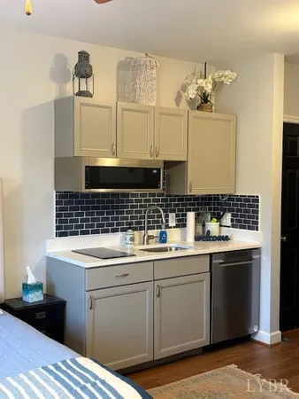 $147,500 | 1273 Graves Harbor Trail, Unit 3403, Huddleston, VA 24104