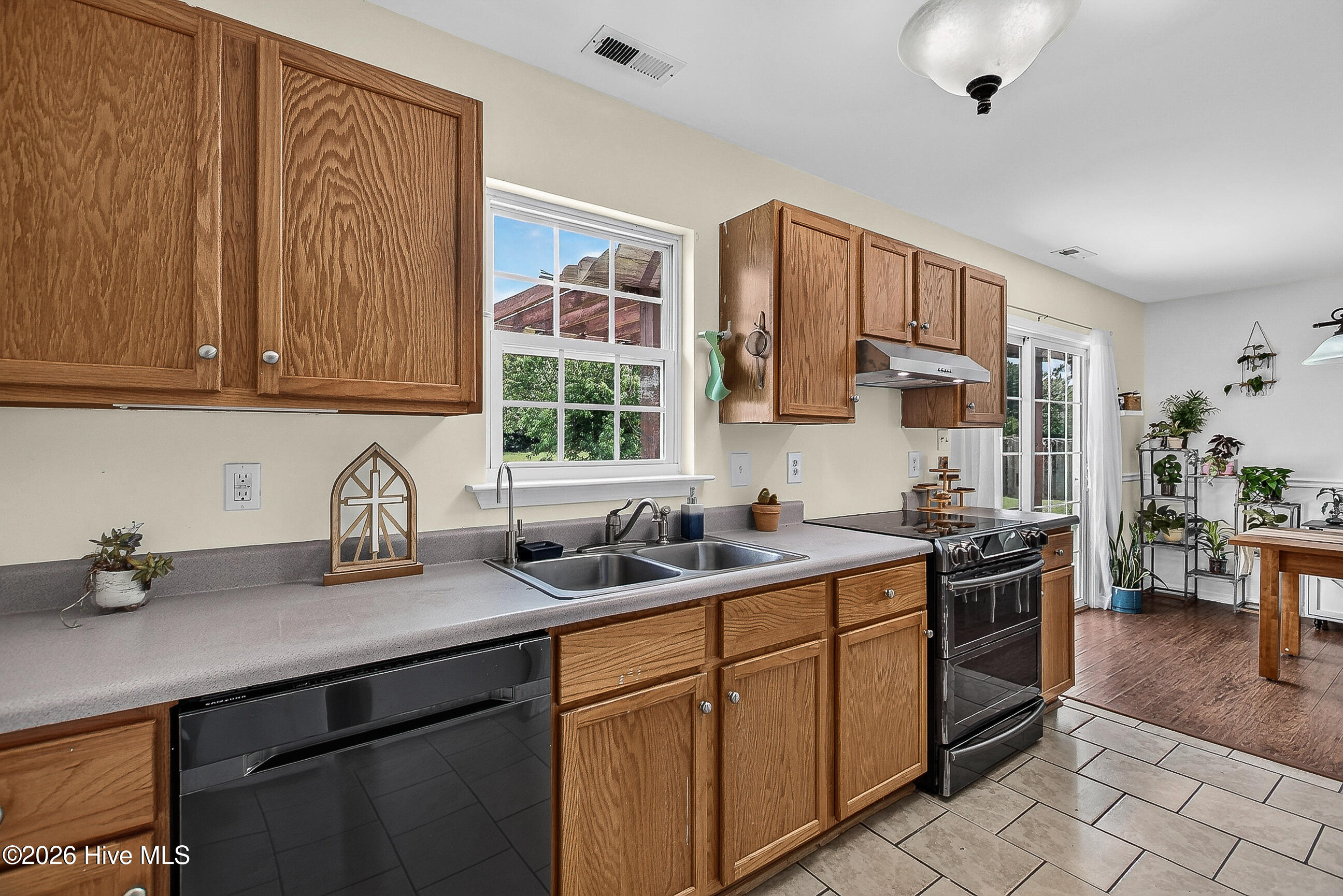 116 Annie Road Richlands, NC 28574 - Photo 12 of 33