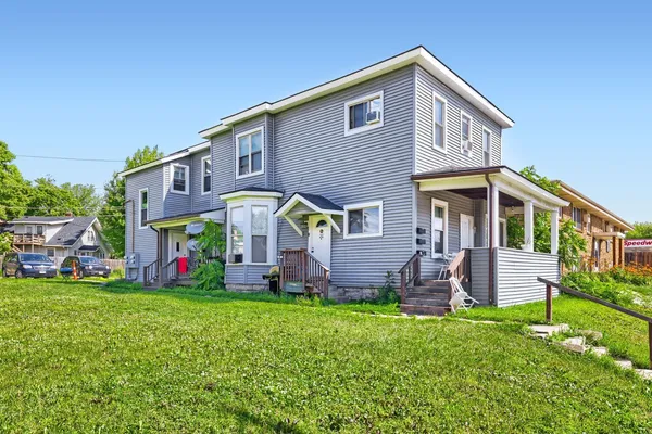 $550,000 | 1155 7th Street West, St. Paul, MN 55102