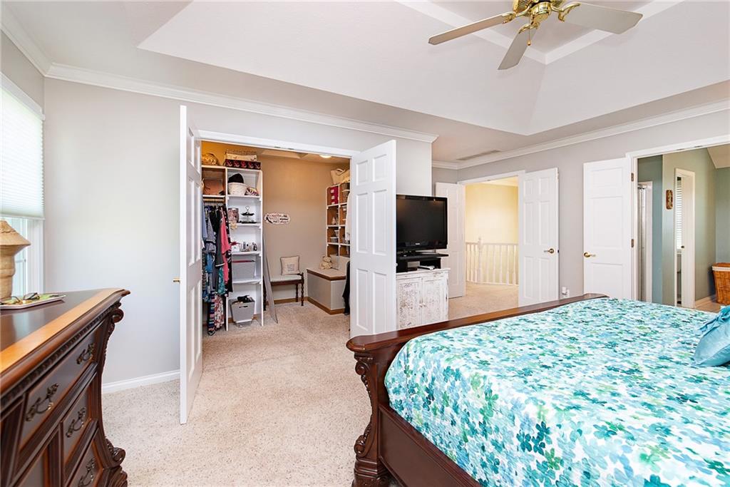 10207 Bent Tree Lane Fishers, IN 46037 - Photo 23 of 40 Gallery Image 23