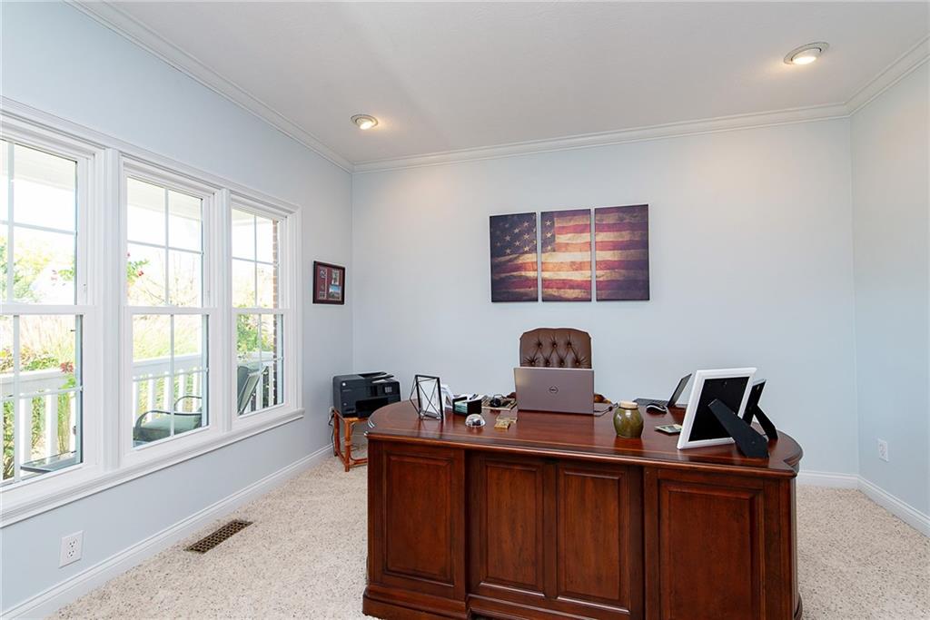 10207 Bent Tree Lane Fishers, IN 46037 - Photo 6 of 40 Gallery Image 6