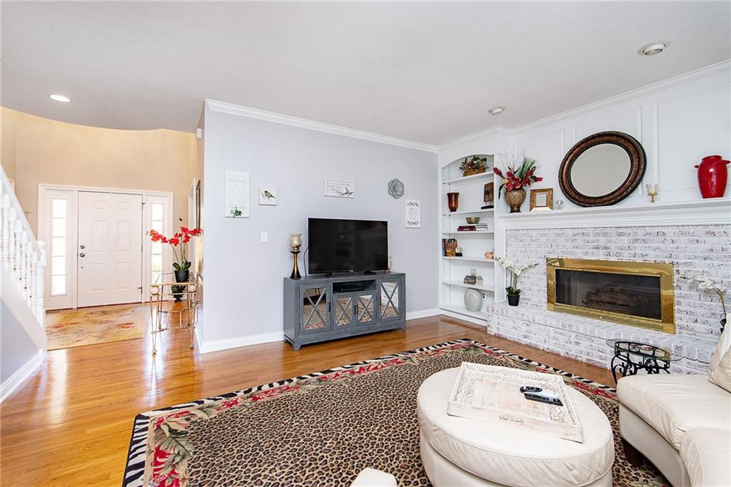 10207 Bent Tree Lane Fishers, IN 46037 - Photo 10 of 40 Gallery Image 10