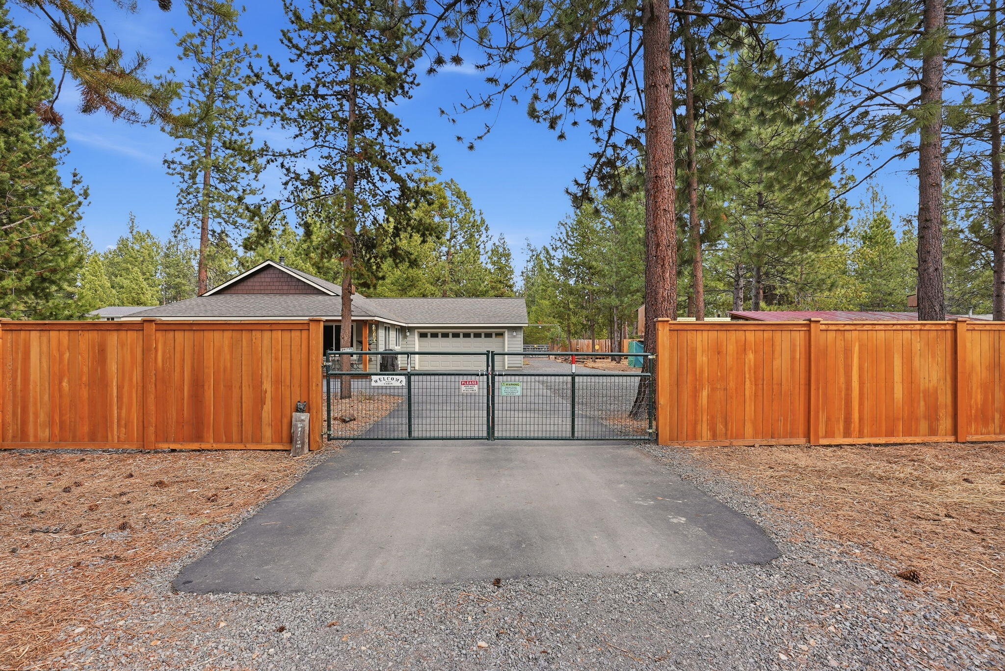 51432 Jory Road La Pine, OR 97739 - Photo 49 of 51 a view of a house with wooden fence