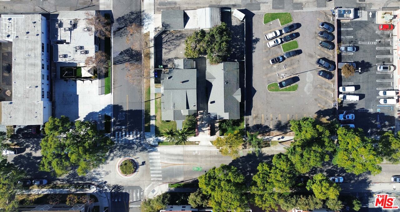 1606 North Bush Street Santa Ana, CA 92706 - Photo 11 of 13 front view of a house