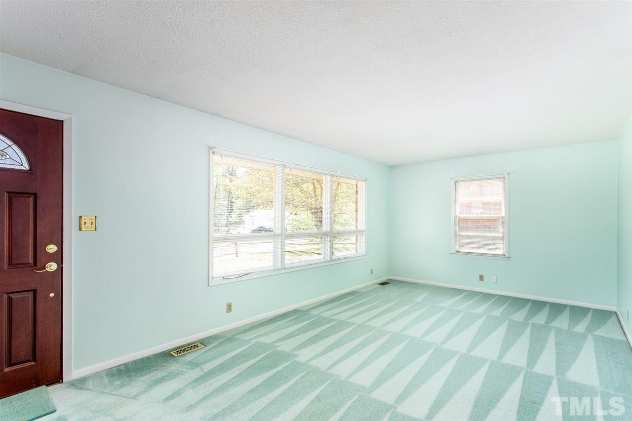 1421 North King Charles Road Raleigh, NC 27610 - Photo 3 of 29