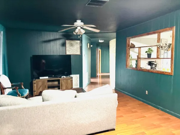 $2,500 | 4901 Timber Lane, Rosenberg, TX 77471