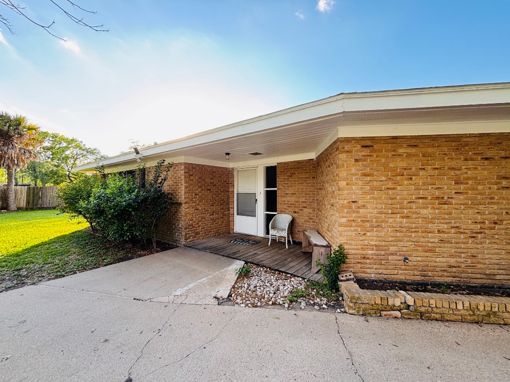 4901 Timber Lane Rosenberg, TX 77471 - Photo 2 of 39