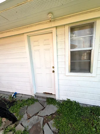 $2,500 | 4901 Timber Lane, Rosenberg, TX 77471