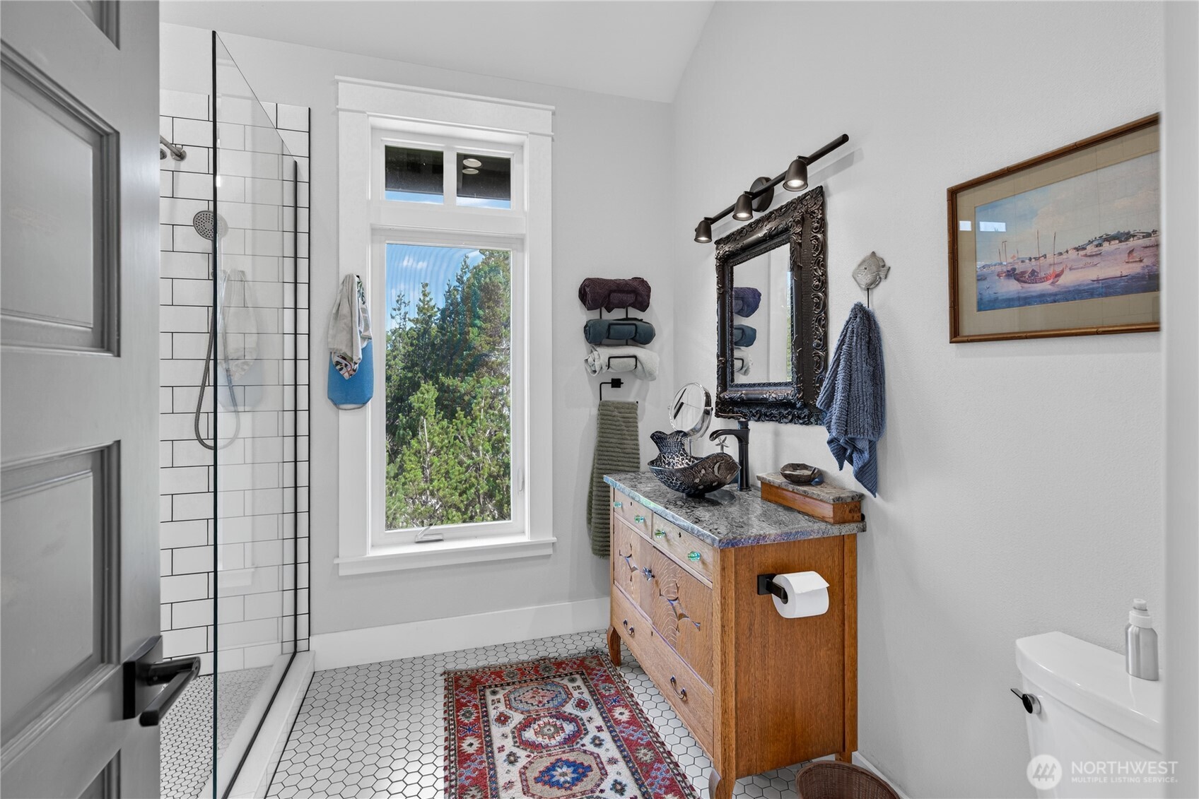 306 6th Street Northwest Long Beach, WA 98631 - Photo 13 of 40