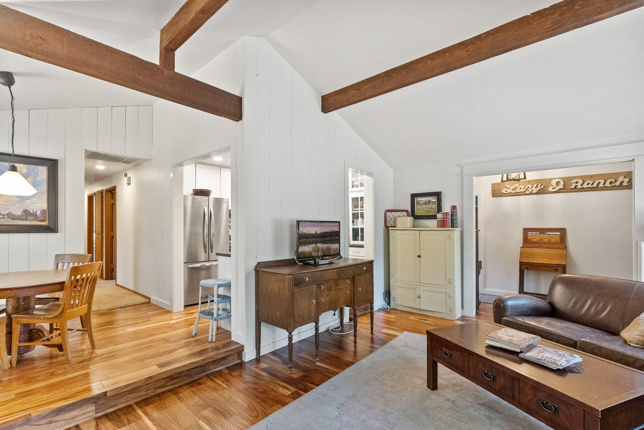 69382 Tollgate Road Sisters, OR 97759 - Photo 10 of 49 39-web-or-mls-Riley Visuals -39