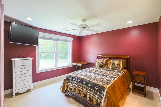 $2,495,000 | 9434 84th Street Southeast, Alto, MI 49302