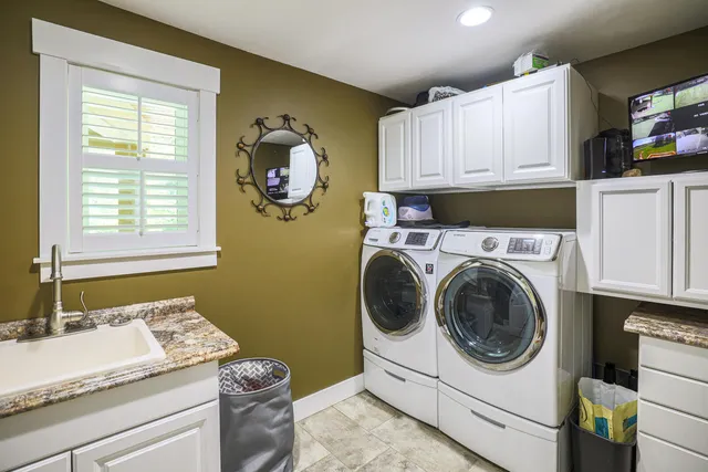 $2,495,000 | 9434 84th Street Southeast, Alto, MI 49302