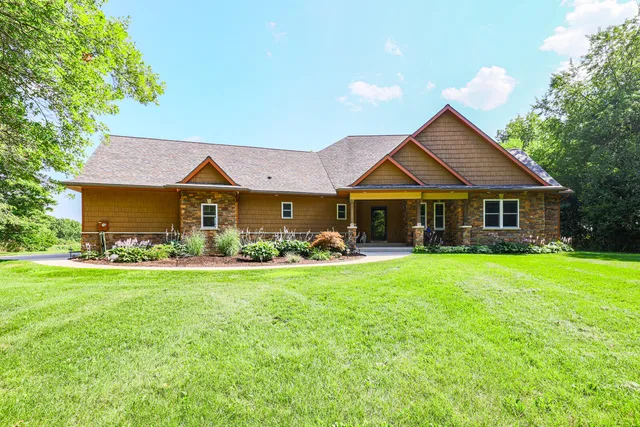 $2,495,000 | 9434 84th Street Southeast, Alto, MI 49302