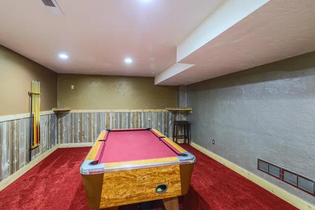 $2,495,000 | 9434 84th Street Southeast, Alto, MI 49302