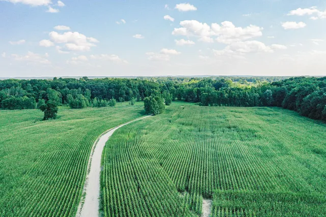 $2,495,000 | 9434 84th Street Southeast, Alto, MI 49302