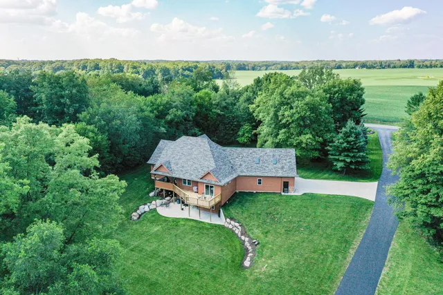 $2,495,000 | 9434 84th Street Southeast, Alto, MI 49302