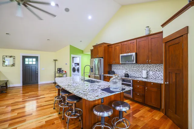 $2,495,000 | 9434 84th Street Southeast, Alto, MI 49302