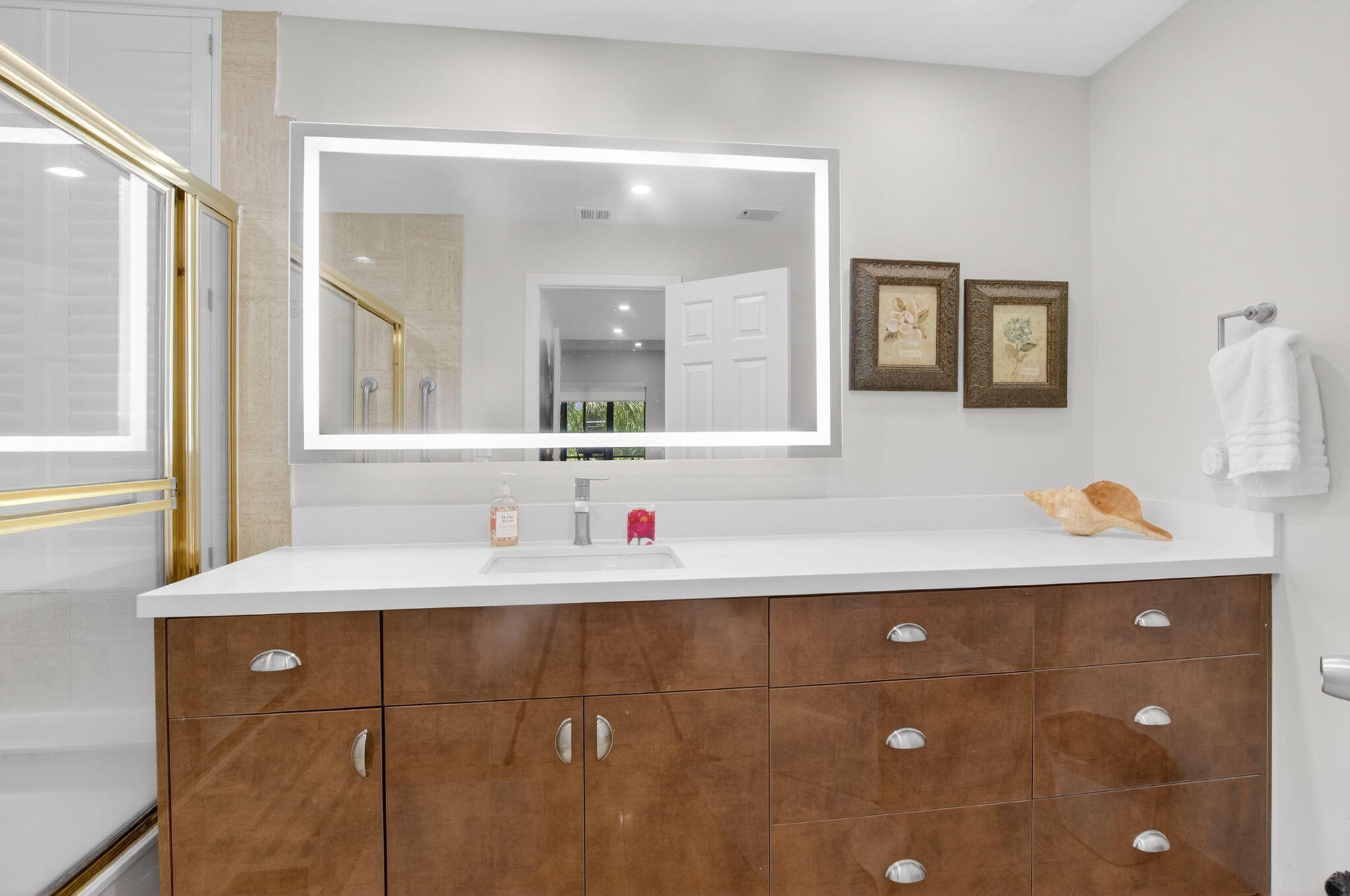 7460 La Paz Boulevard, Unit 204 Boca Raton, FL 33433 - Photo 22 of 30 master bathroom