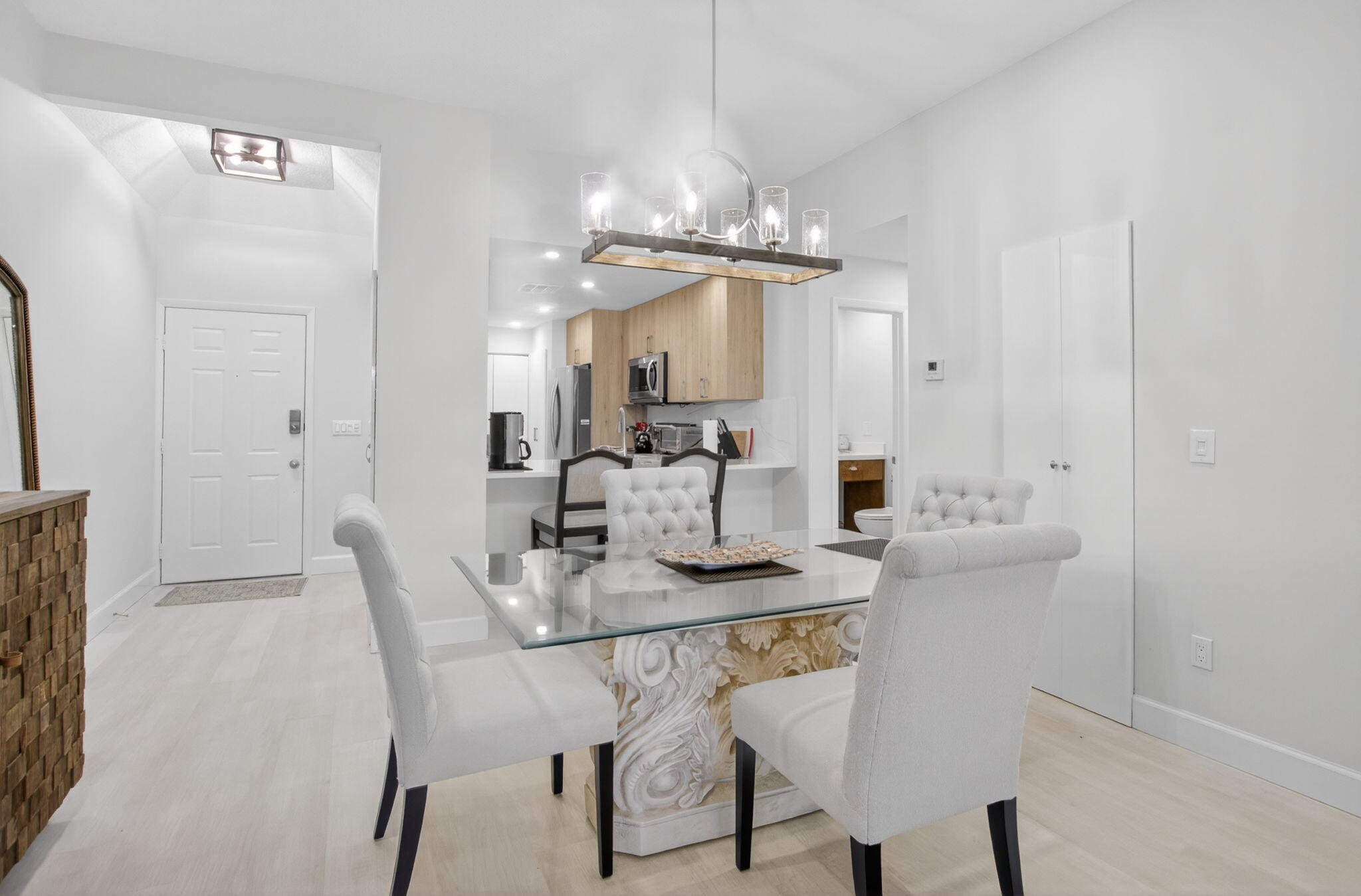 7460 La Paz Boulevard, Unit 204 Boca Raton, FL 33433 - Photo 7 of 30 dining room