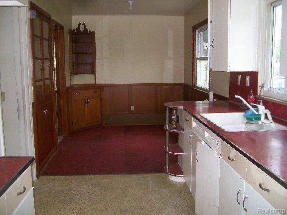 2430 Grange Road Trenton, MI 48183 - Photo 4 of 4 Grange Kitchen