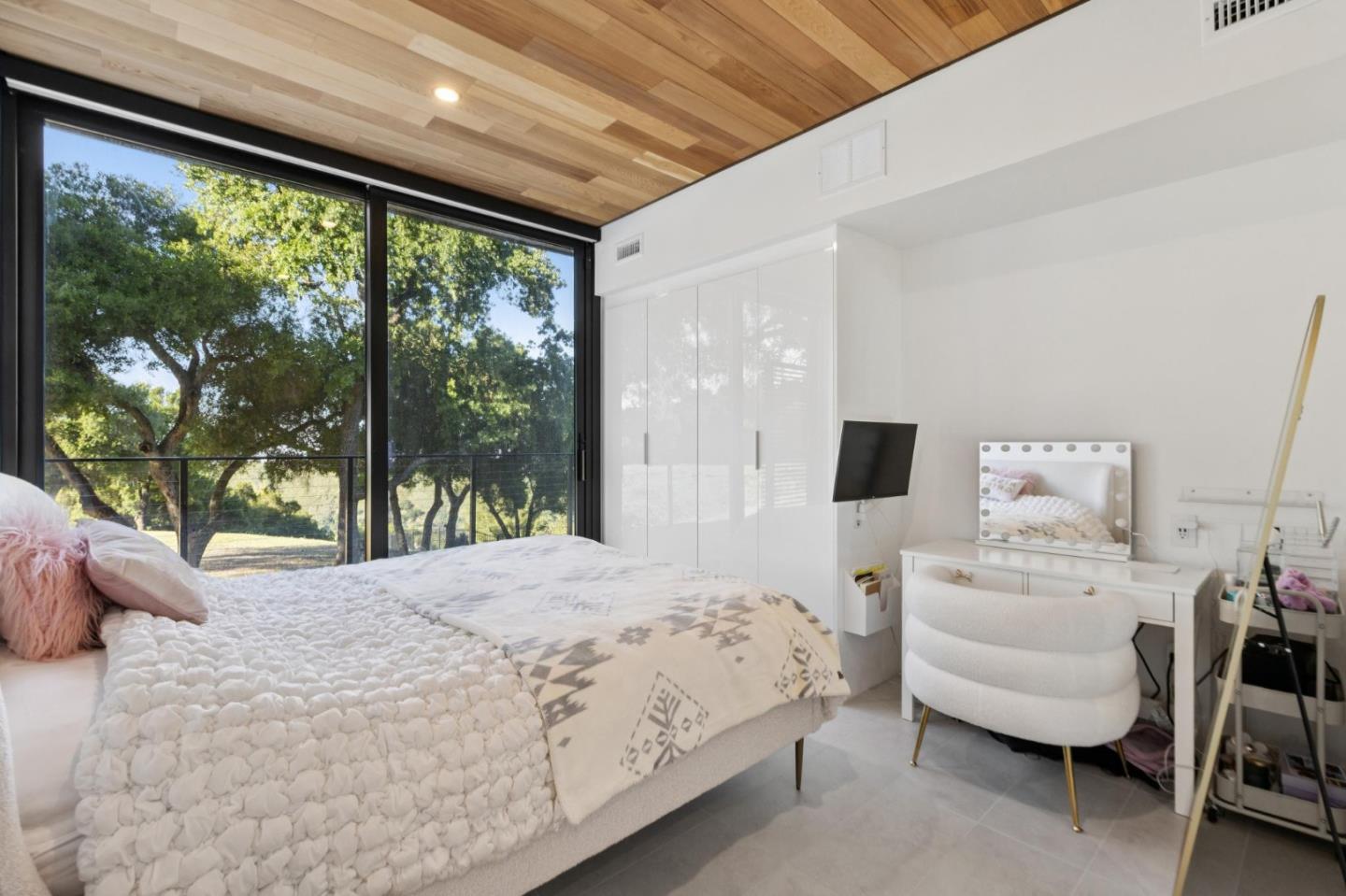 19751 Hicks Road Los Gatos, CA 95032 - Photo 29 of 60