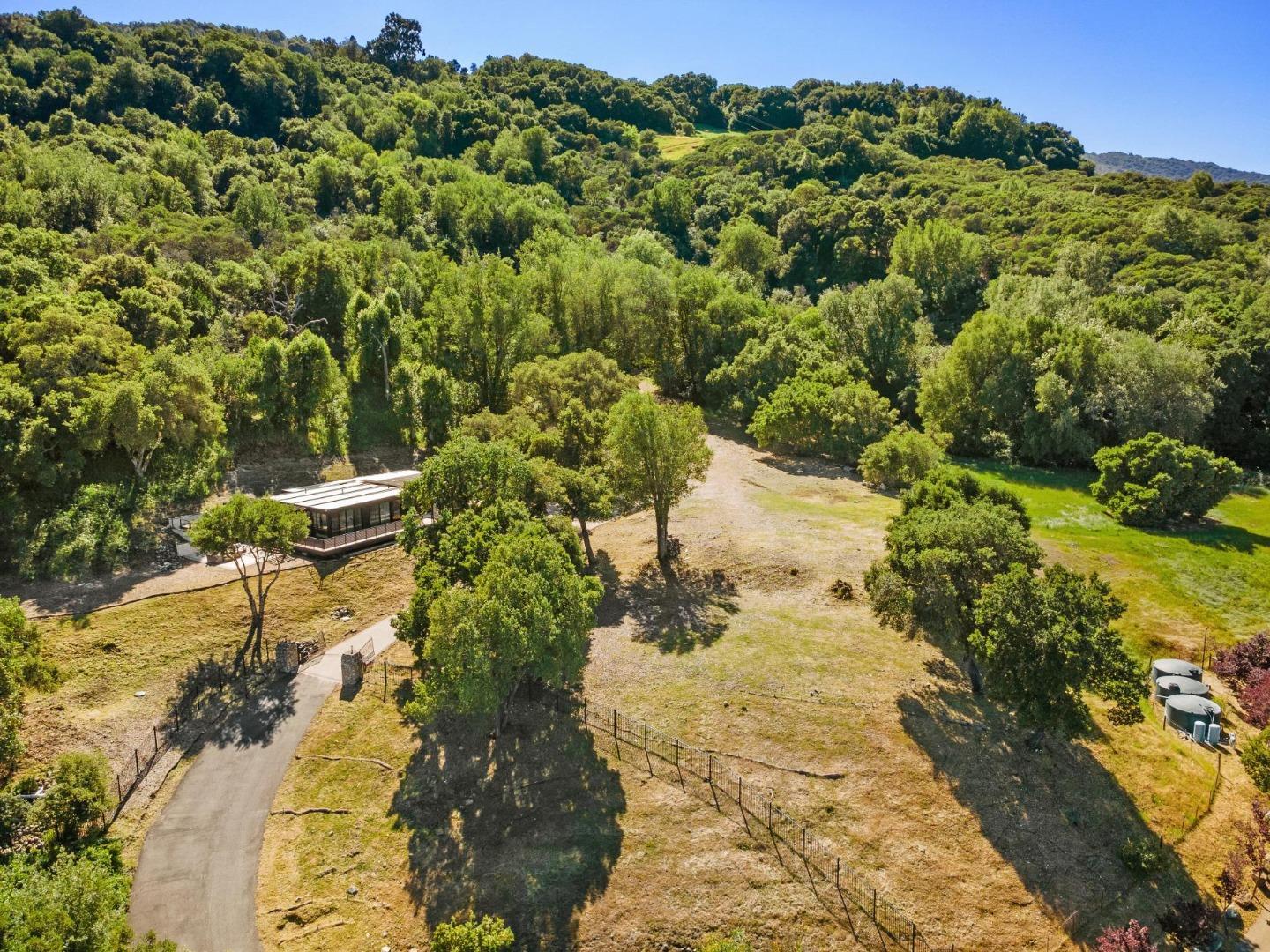 19751 Hicks Road Los Gatos, CA 95032 - Photo 46 of 60