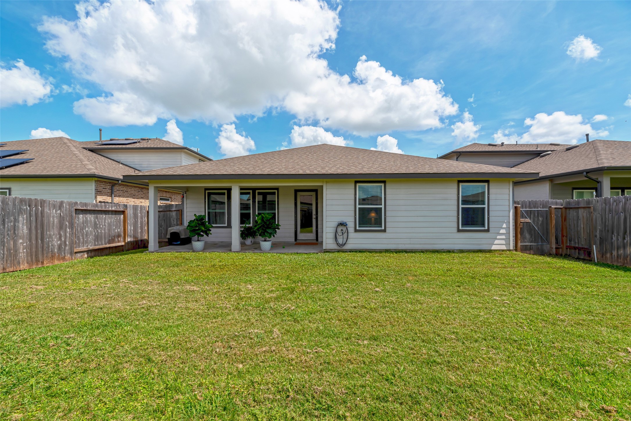 246 Dusty Bridle Lane Rosharon, TX 77583 - Photo 33 of 43
