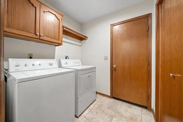 $415,000 | 2224 Northwest Summerfield Drive, Lee's Summit, MO 64081