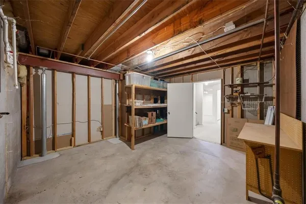 $415,000 | 2224 Northwest Summerfield Drive, Lee's Summit, MO 64081