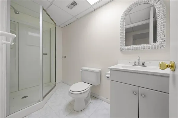 $438,000 | 2224 Northwest Summerfield Drive, Lee's Summit, MO 64081