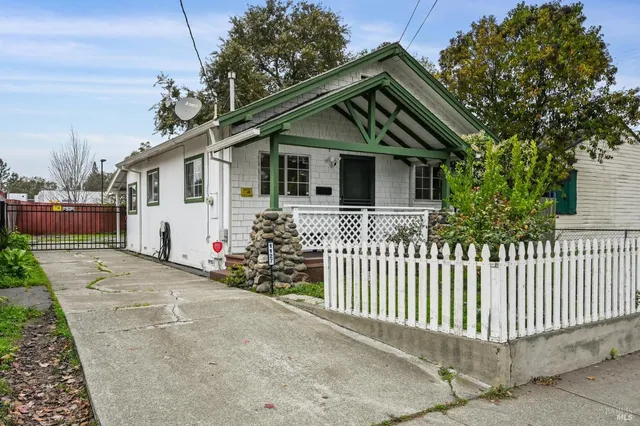 $499,000 | 1127 Cleveland Avenue, Santa Rosa, CA 95401