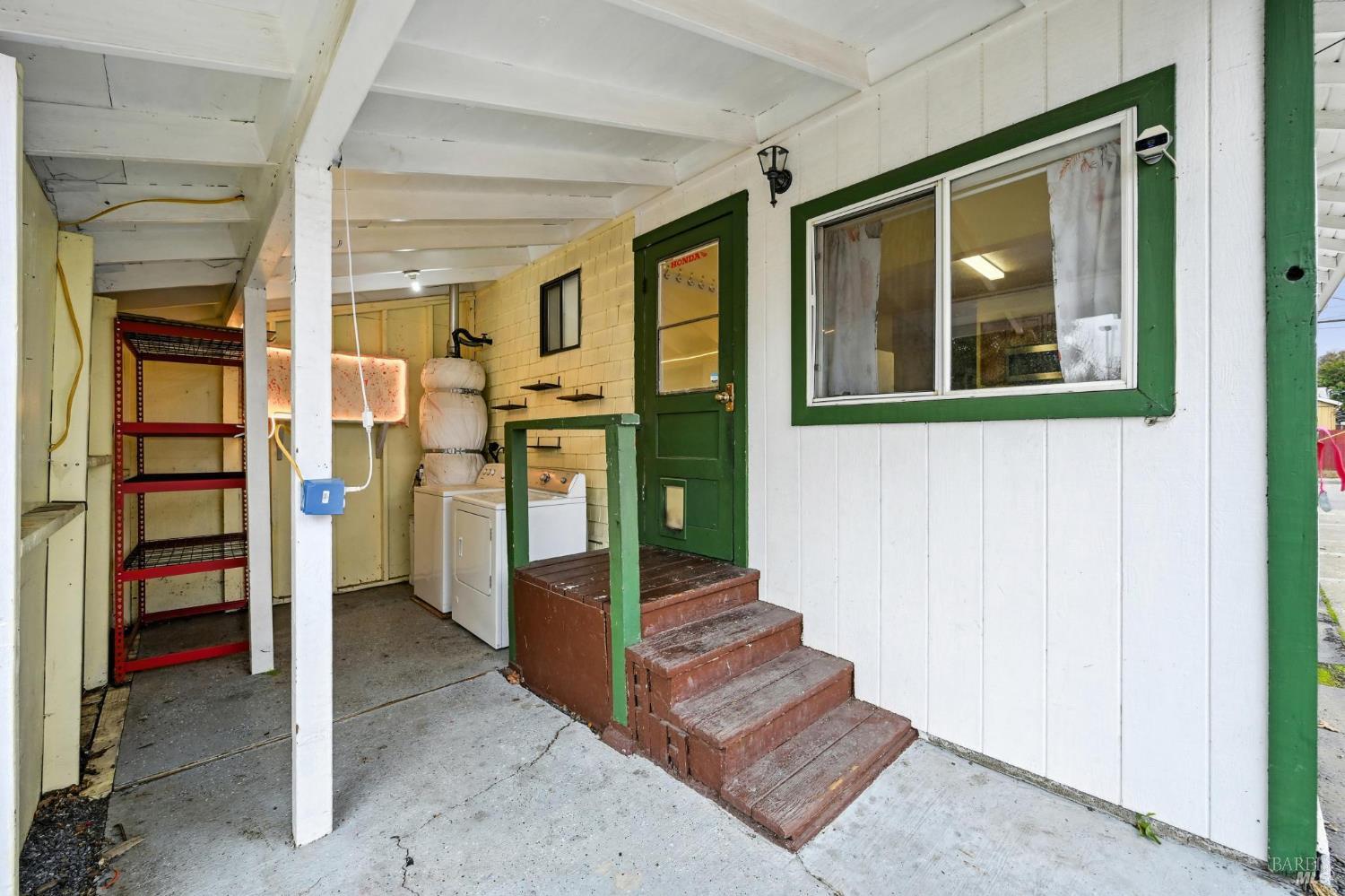 1127 Cleveland Avenue Santa Rosa, CA 95401 - Photo 20 of 35