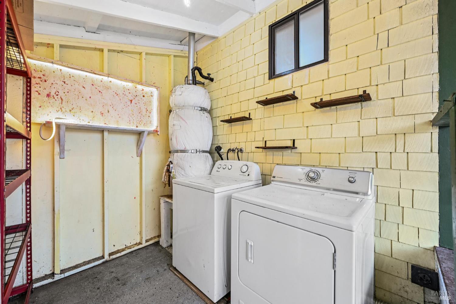 1127 Cleveland Avenue Santa Rosa, CA 95401 - Photo 21 of 35