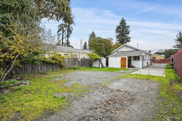 $470,000 | 1127 Cleveland Avenue, Santa Rosa, CA 95401